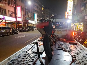 **24 小時重機道路救援｜重機拖吊車服務｜穩順旺道路救援**
