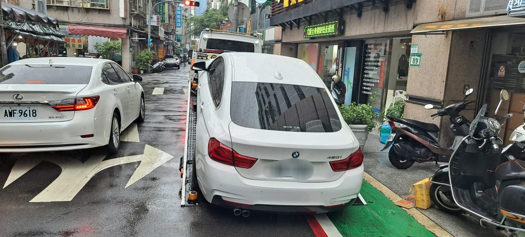 沙灘救援.沙灘拖吊.沙灘拖車電話:0913177311 輪胎打滑.泥地打滑.泥地拖吊.泥地救援.泥地拖車. 刁車救援.沙灘刁車.沙灘脫困.泥地脫困.沙灘道路救援. 沙灘拖吊車.泥地道路救援.泥地拖吊車.拖吊.拖車.汽車救援.汽車拖吊.掉水溝救援.汽車道路救援.機車道路救援.重機道路救援.機車救援.重機救援.拖車服務.拖車救援.拖吊救援.拖吊服務.拖吊車電話.拖吊車救援.道路救援電話.接電.汽車接電.汽車接電服務.接電服務.接電救援.柴油車接電.柴油車接電服務.柴油車接電救援.貨車接電.24v接電.24v大貨車接電