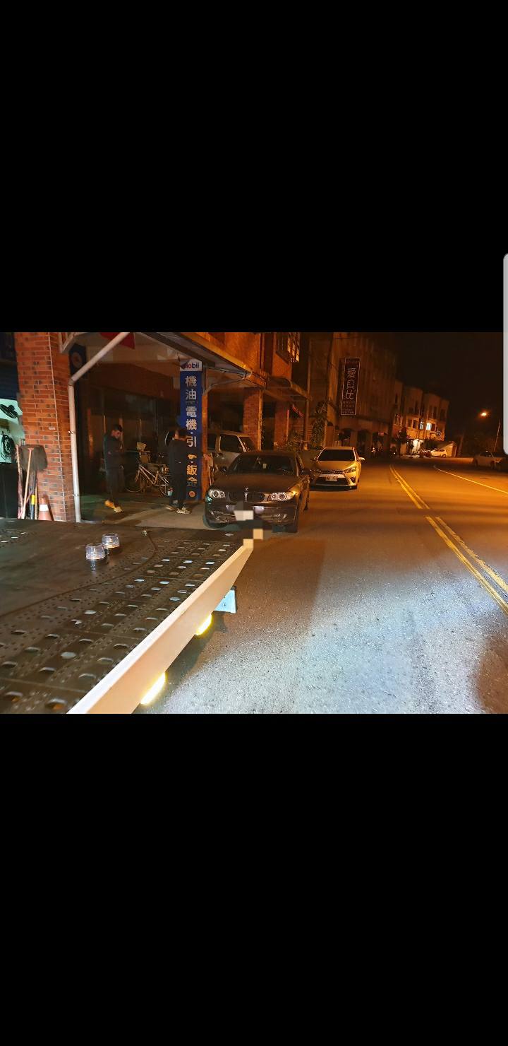 三重道路救援推薦！三重拖吊車24小時專線0913177311
