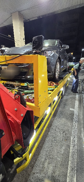 道路救援行車防範注意！拖吊車夜間假日加價陷阱/爆胎陷車預防與處理