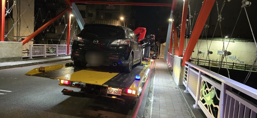 道路救援拖吊車注意事項｜台北新北防詐騙指南，24 小時 15 分鐘火速到場！