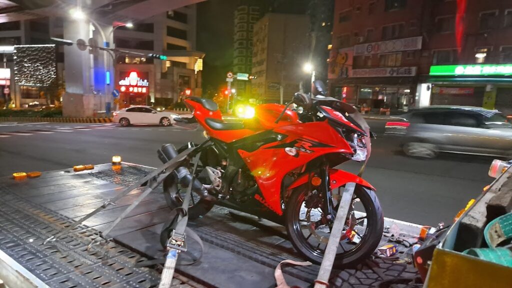 機車道路救援｜爆胎故障拖吊 24H即時到
