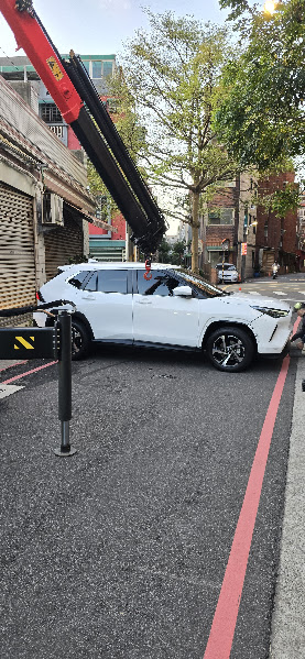 24H桃園道路救援！低底盤拖吊接電爆胎/陷困（汽車/重機/機車）