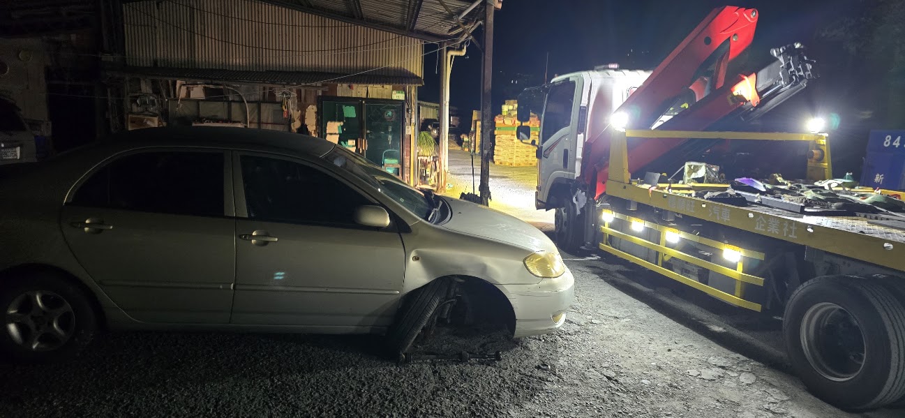 新店拖吊車偏遠與山區救援完全指南/24小時 爆胎 故障 拋錨 車禍拖吊救援