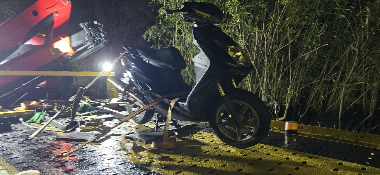 新店區 汽車 大型重機 機車 快速道路救援｜拖吊車 24H專業救援服務