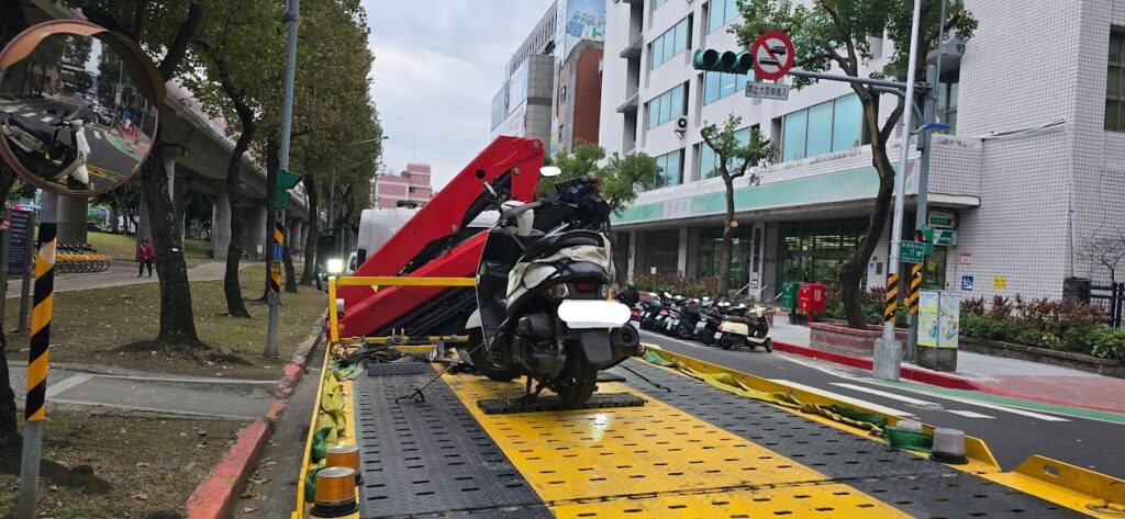 🚨 春節.過年.年假.除夕 道路救援 拖吊車 | 24H全年守護行車安全