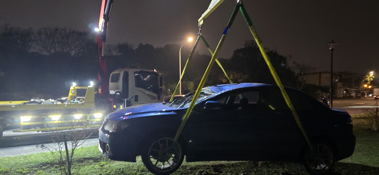 全台汽車道路救援24H專線｜沙灘泥地陷車救援防範與應對指南0913-177311