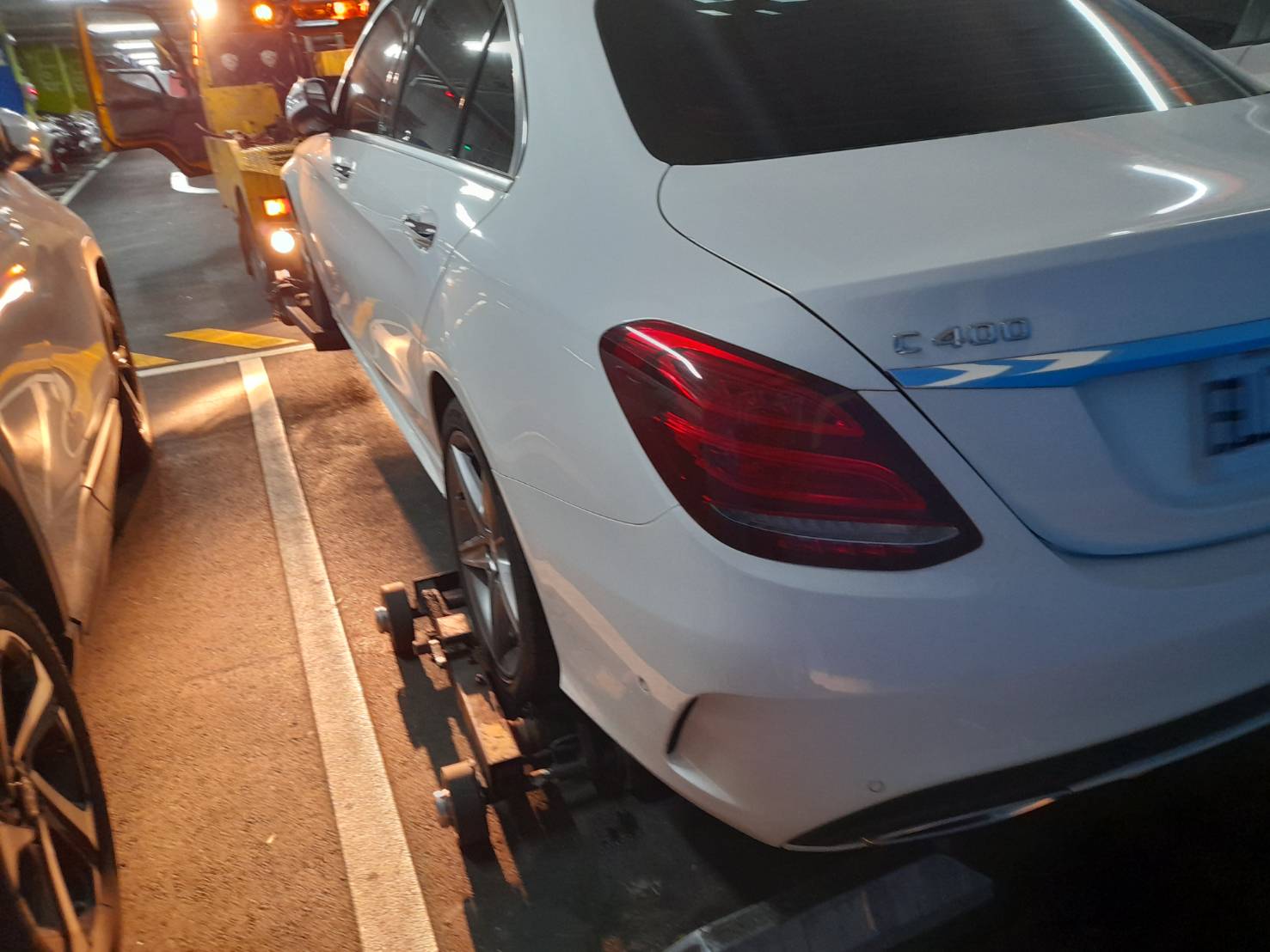 基隆拖吊車 24H 夜間雨天救援｜汽車・機車・重機即時到場救援