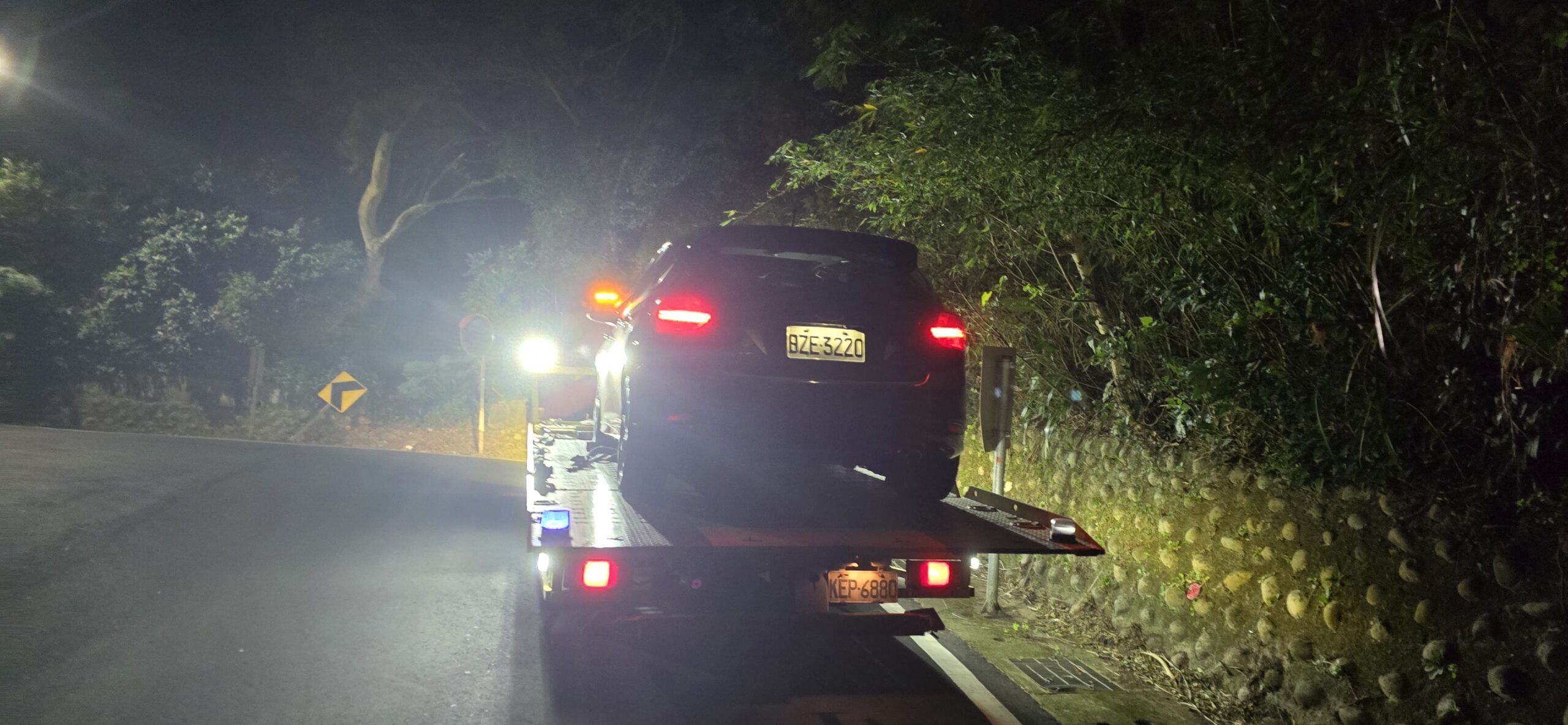 新北市拖吊車・道路救援（穩順旺）｜汽車・重機・機車24H全區支援