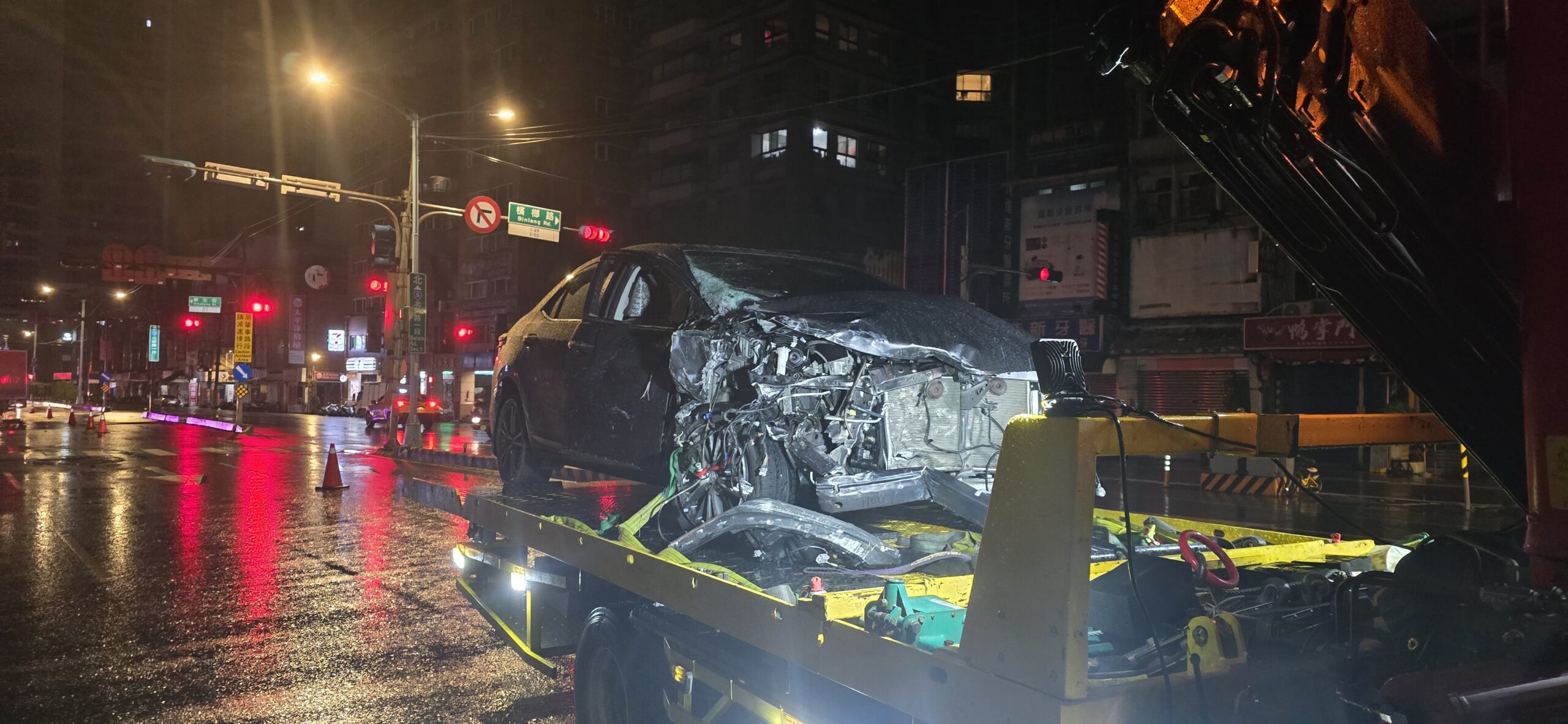 新北市拖吊車與道路救援首選｜穩順旺道路救援 汽車・機車・重機救援