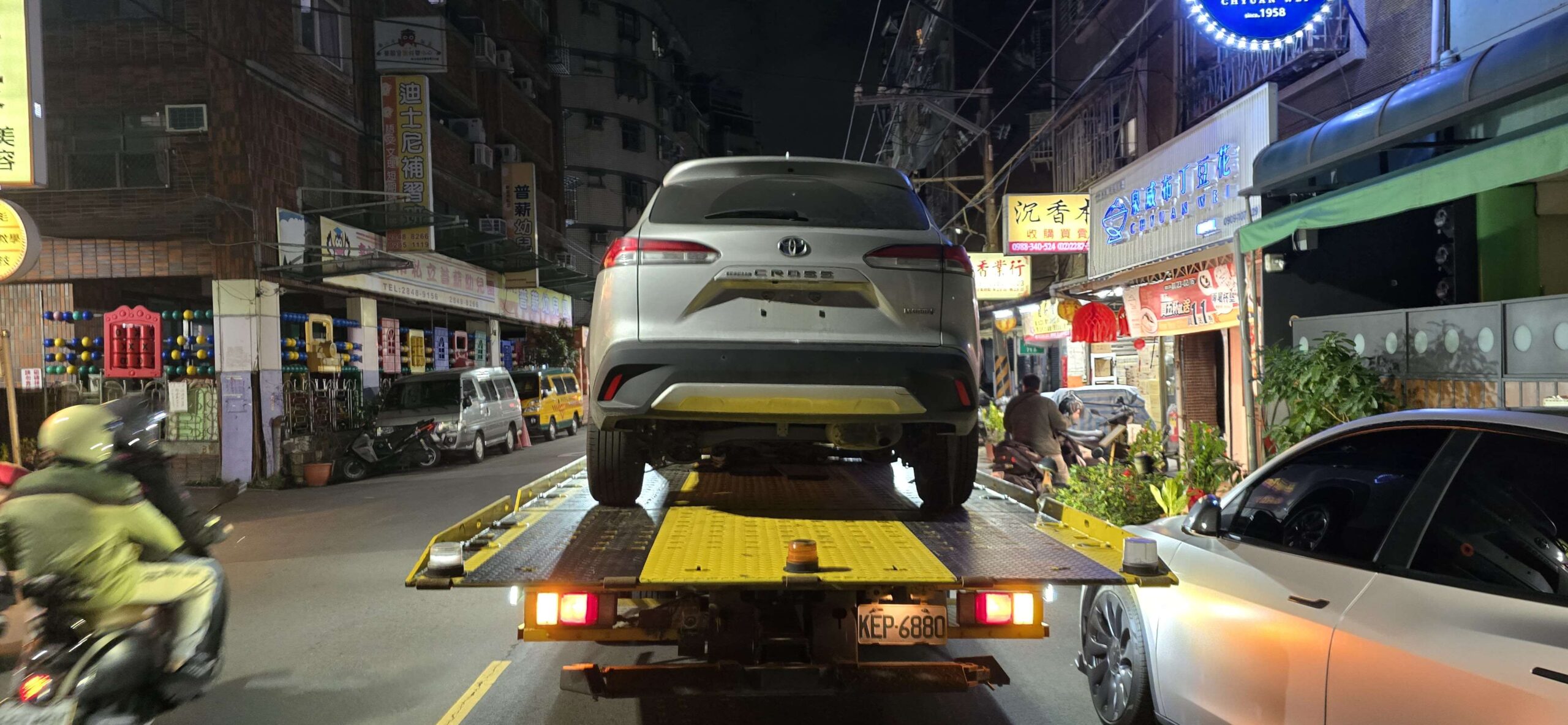 三重 汽車 大型重機 機車 道路救援案例分享｜24H即時拖吊車服務