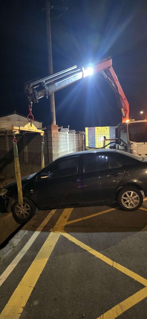 三重道路救援24小時！低底盤/改裝車/無牌車拖吊速達