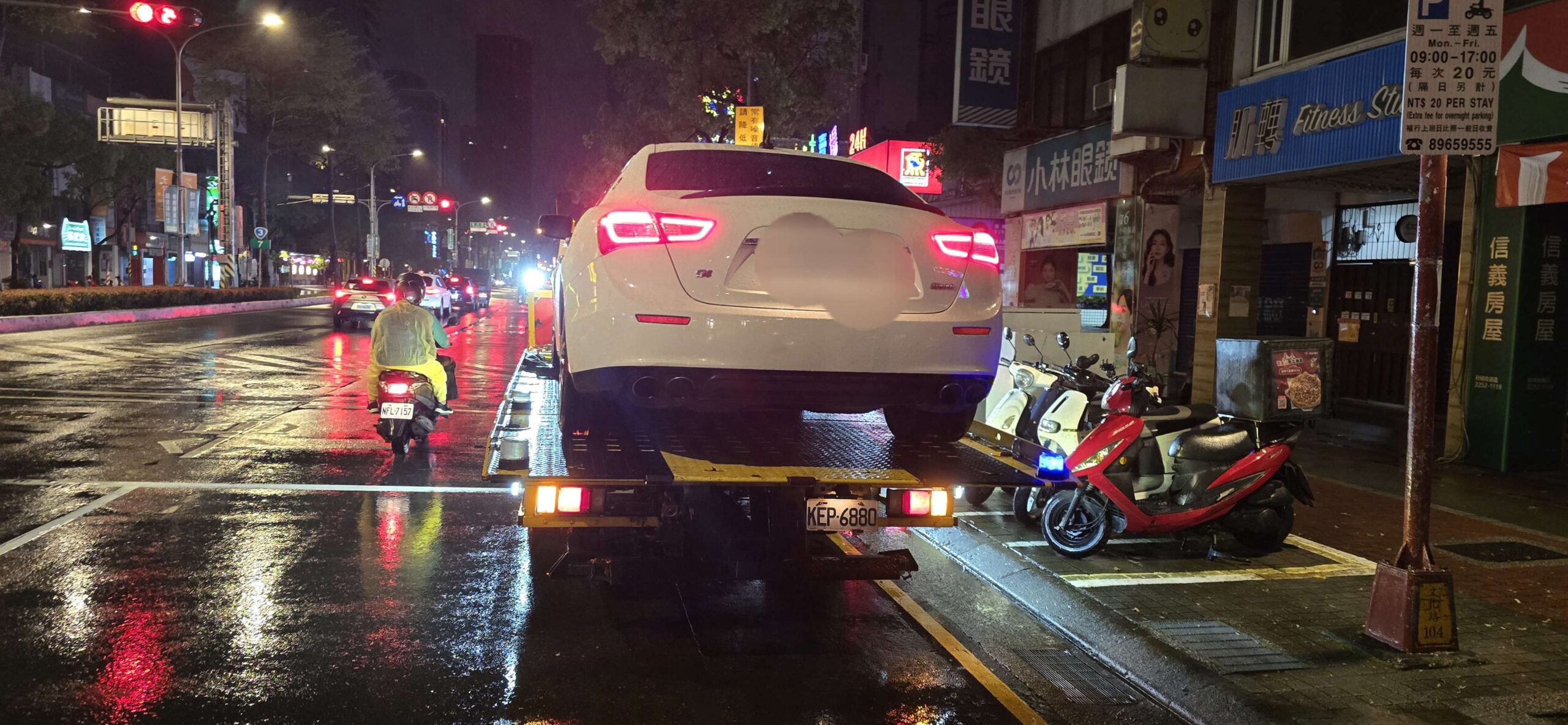 🚨 過年道路救援 過年拖吊車 | 故障.拋錨.車禍.爆胎24H 全天候支援