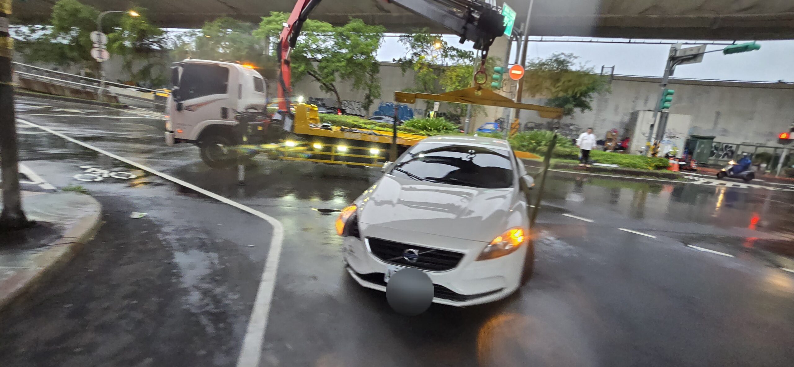 除夕過年春節汽車・重機・機車道路救援拖吊車｜道路/快速道路/山區（穩順旺）