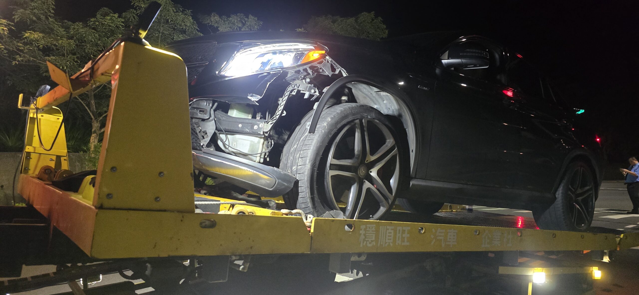 石門區道路救援｜新北市24H 拖吊車｜扣牌車拖吊｜沙灘農地陷車｜拖車救援