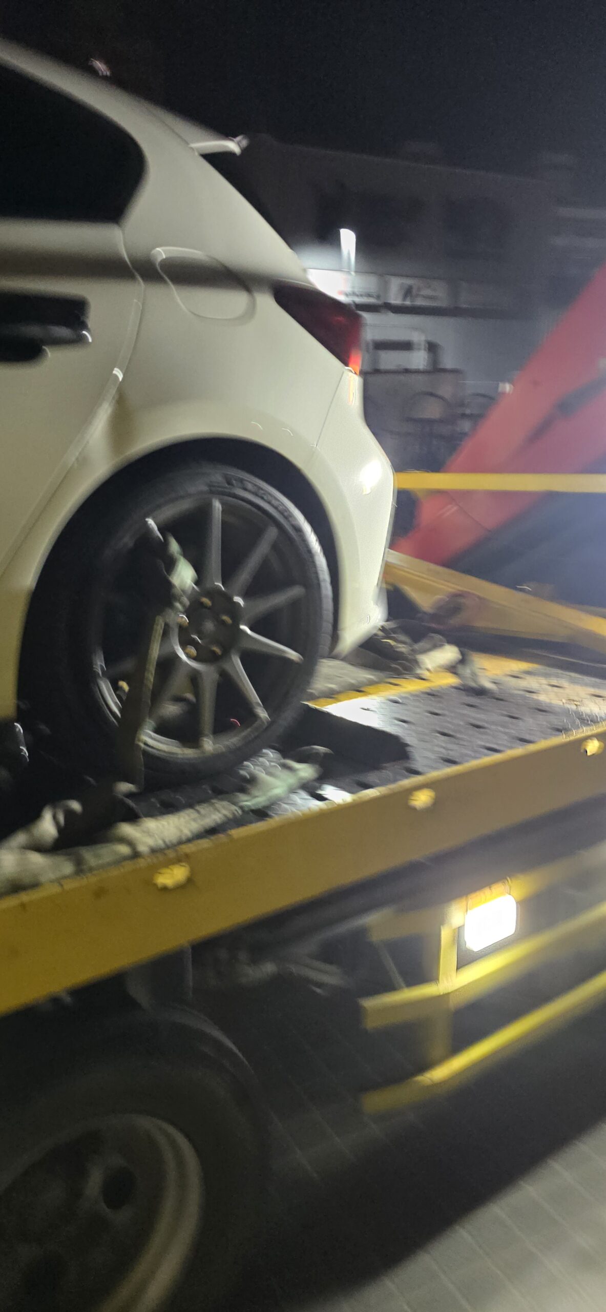 五股拖吊車 24H｜五股道路救援 爆胎・熄火・短途拖運專業服務