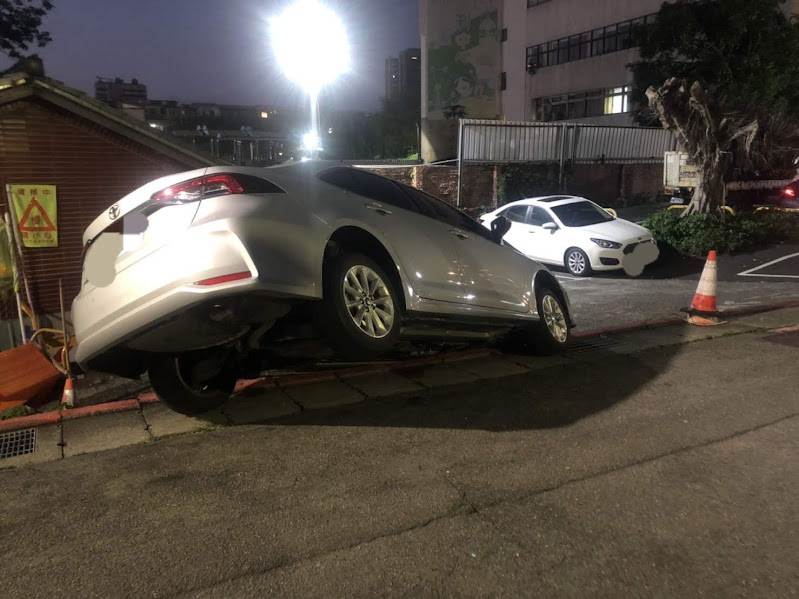 🚨 24H 緊急道路救援 🚨 24H 緊急道路救援