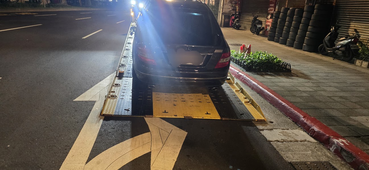 中和拋錨故障拖吊車/24小時道路救援支援 堆高機 小怪手 山貓運輸