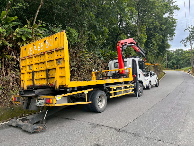 南投汽車、大型重機、機車道路救援指南｜山區、林道、產業道路故障拋錨、爆胎與陷車怎麼辦？