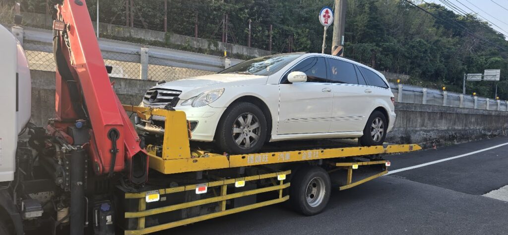台北市汽車道路救援即時支援｜從市區拋錨到山區突發狀況的車輛安全處理指南