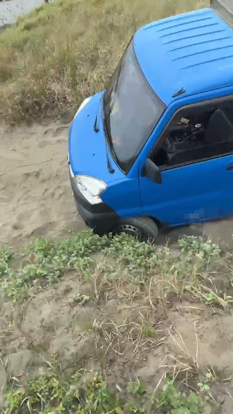 新北、桃園沙灘開車安全指南｜預防車輛陷沙、海邊道路救援與拖吊完整攻略