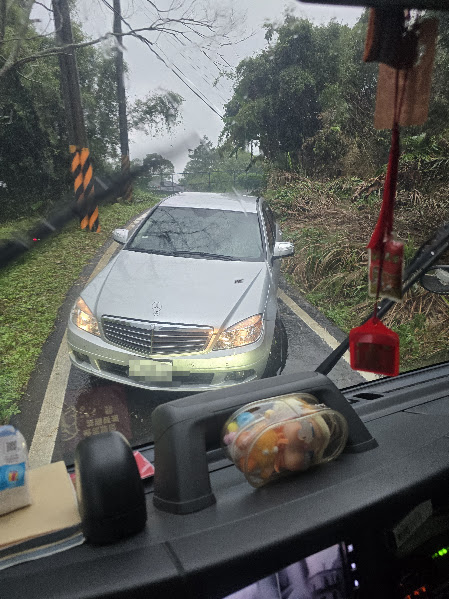 汽機車故障拋錨怎麼辦？新竹苗栗道路救援、拖吊車與山區救援完整指南｜穩順旺拖吊車
