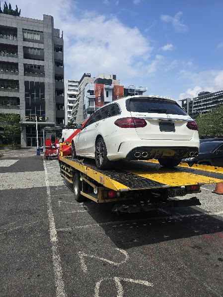 穩順旺-過年春節連假道路救援推薦|除夕到初九汽車、機車、大型重機、貨車緊急拖吊|
