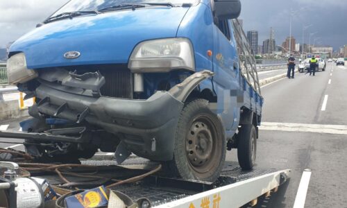 車禍拖吊-沙灘救援.沙灘拖吊.沙灘拖車電話:0913177311 輪胎打滑.泥地打滑.泥地拖吊.泥地救援.泥地拖車. 刁車救援.沙灘刁車.沙灘脫困.泥地脫困.沙灘道路救援. 沙灘拖吊車.泥地道路救援.泥地拖吊車.拖吊.拖車.汽車救援.汽車拖吊.掉水溝救援.汽車道路救援.機車道路救援.重機道路救援.機車救援.重機救援.拖車服務.拖車救援.拖吊救援.拖吊服務.拖吊車電話.拖吊車救援.道路救援電話.接電.汽車接電.汽車接電服務.接電服務.接電救援.柴油車接電.柴油車接電服務.柴油車接電救援.貨車接電.24v接電.24v大貨車接電