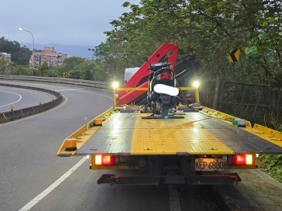 山車機車拖吊救援