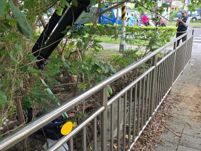 機車車禍滑入深處吊桿作業 道路救援