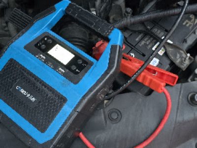 汽車電瓶接電
